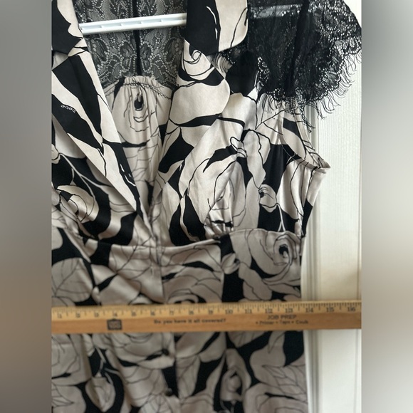 ❤️ 3/$15❤️ Bebe Silk dress - Picture 12 of 13